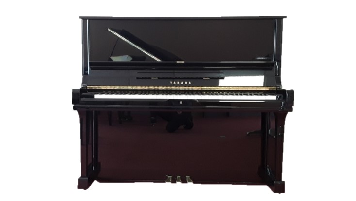 Yamaha U3